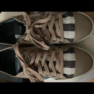 Burberry sneakers